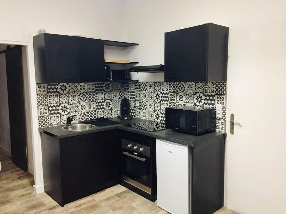 L'Eden - Joli Studio En Centre Ville Nîmes Zewnętrze zdjęcie